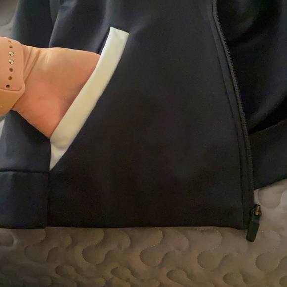 Nike Big Boys Warm Up/Training Zip-up Jacket in black - Picture 7 of 11